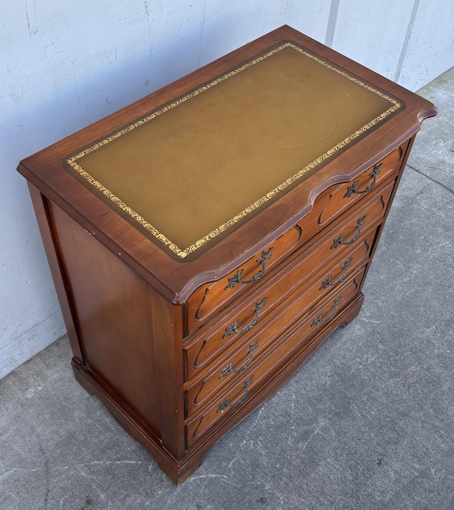 4 Drawer French Style Highboy Dresser