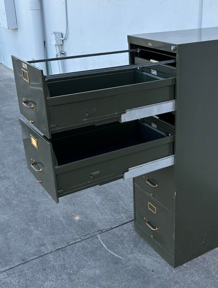 ASE aurora jordan mayo Green Metal Antique 4 Tier File Cabinet (no key)
