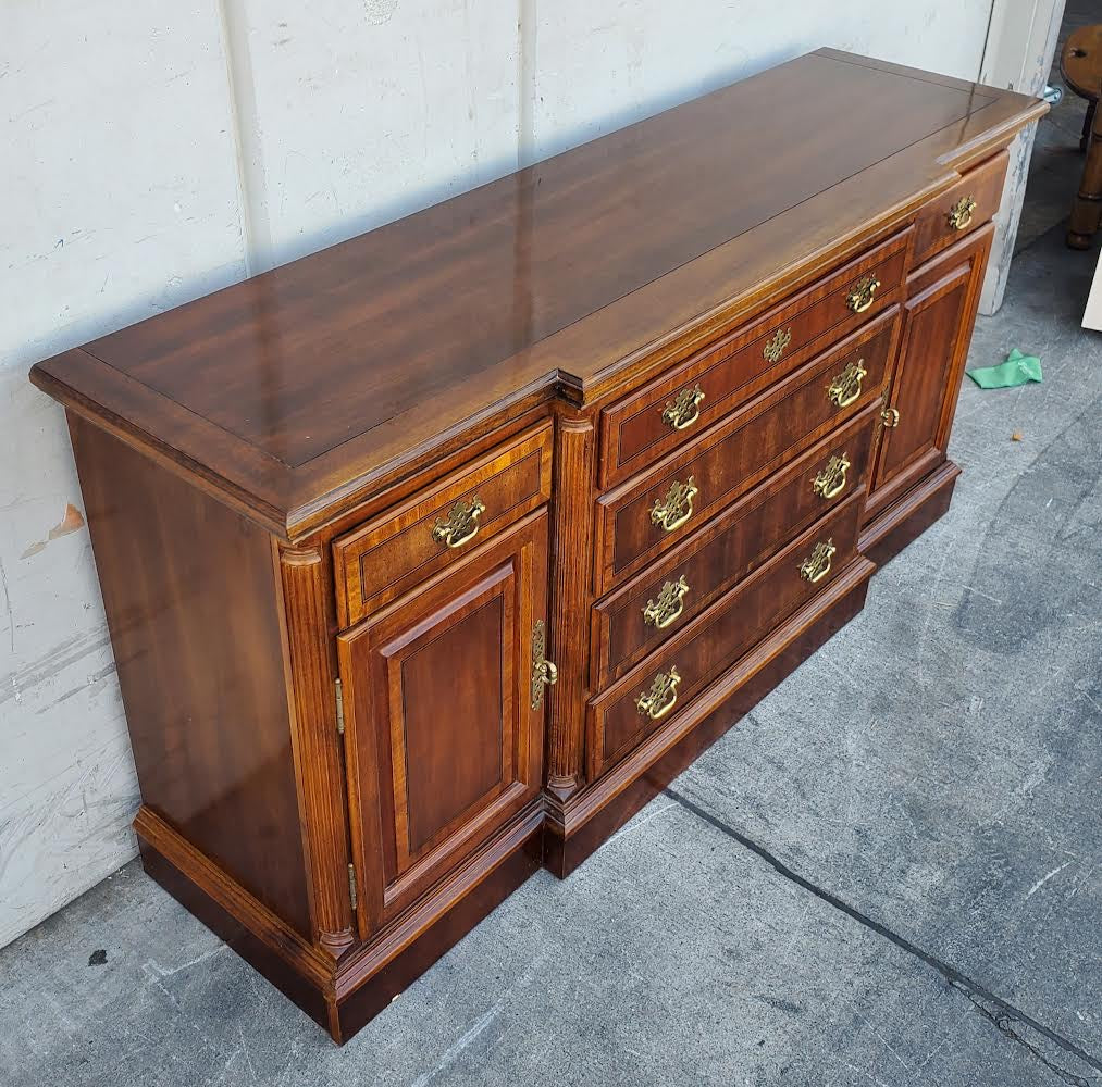 sideboard/buffet credenza cabinet Drexel style