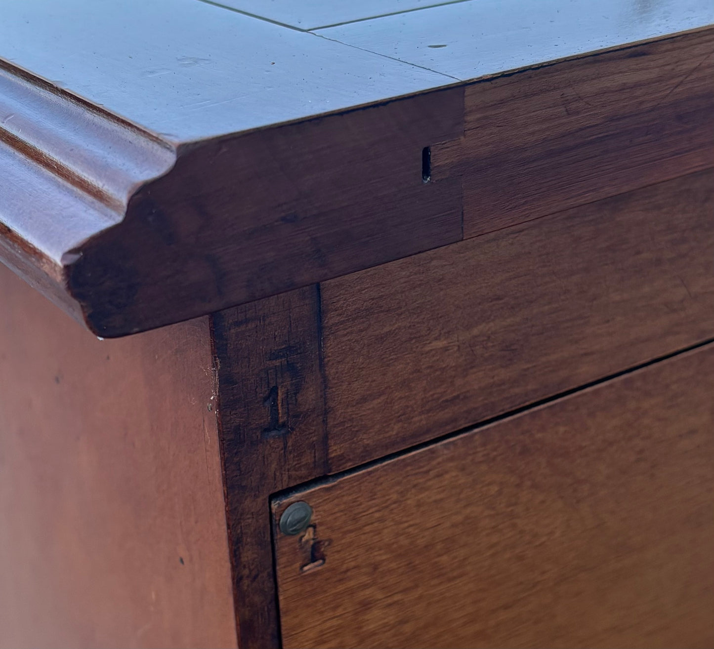 Sideboard/ buffet/ cabinet