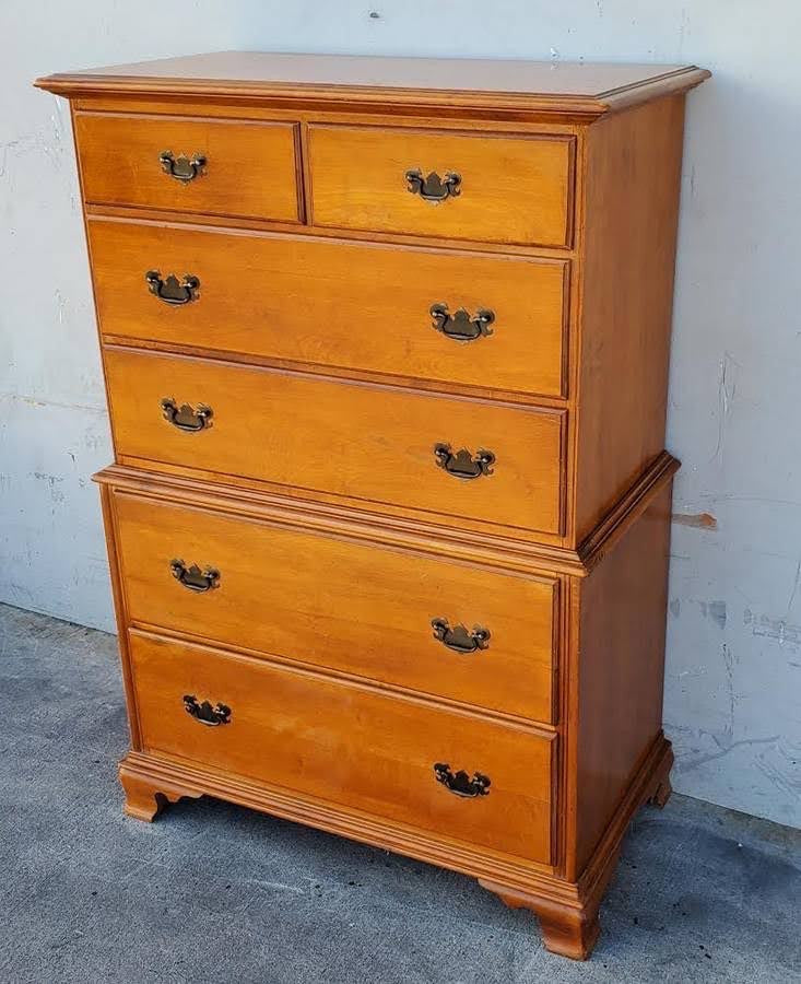 Highboy dresser/chest of drawers maple – Pacific Thrift Store Highboy dresser/chest of drawers maple – Pacific Thrift Store