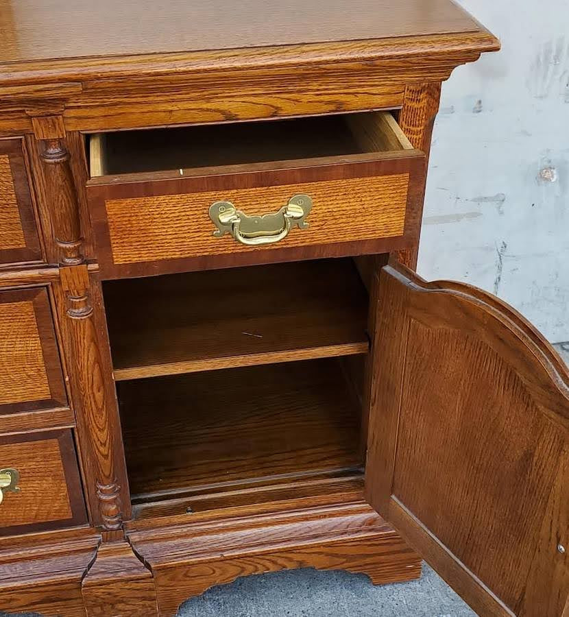 Dresser/buffet/sideboard oak with bevel glass mirror