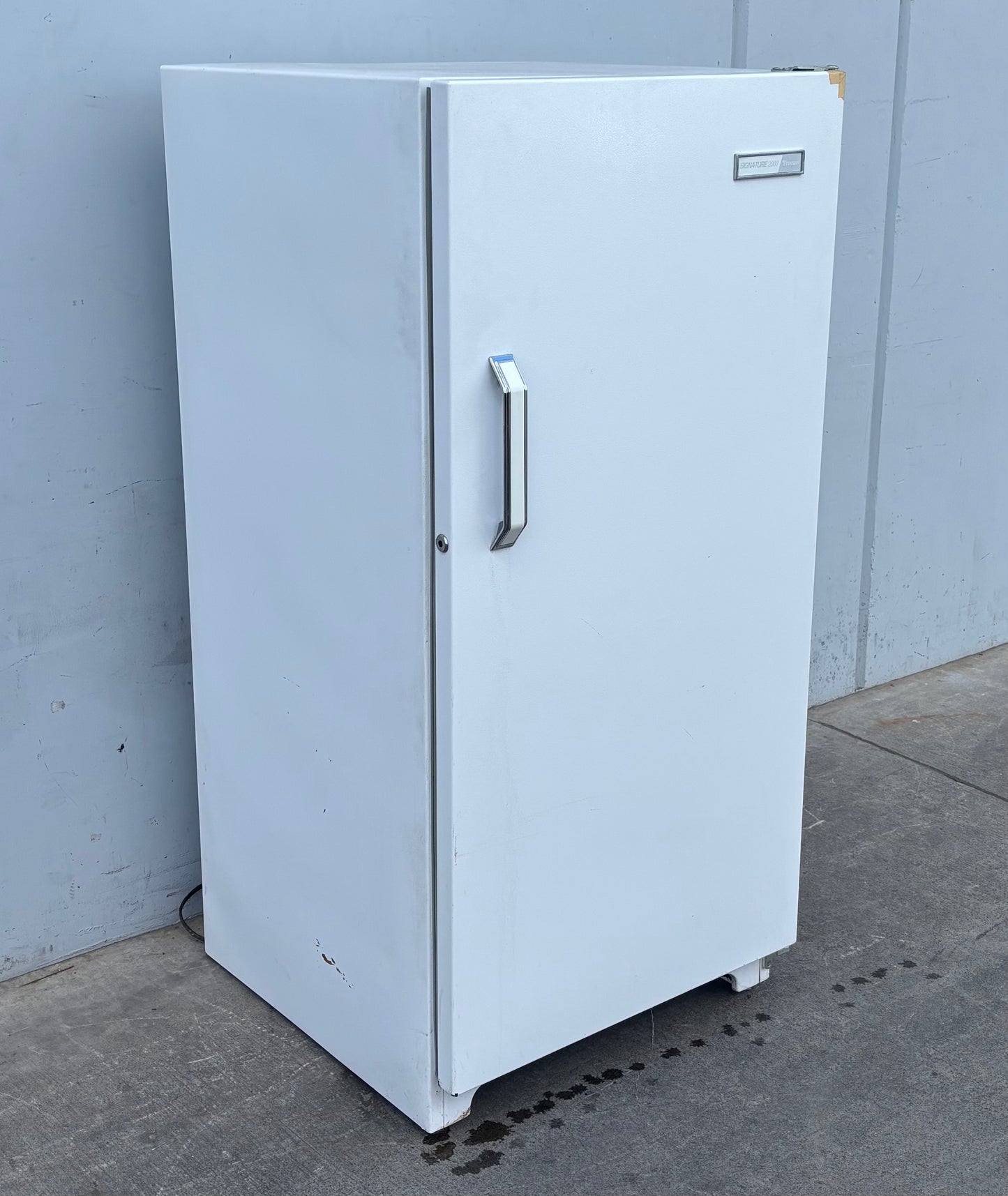 Montgomery ward signature 2000 upright freezer