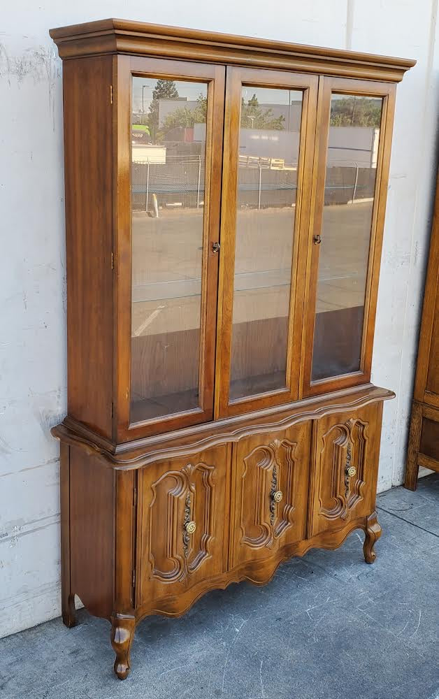 China hutch display cabinet