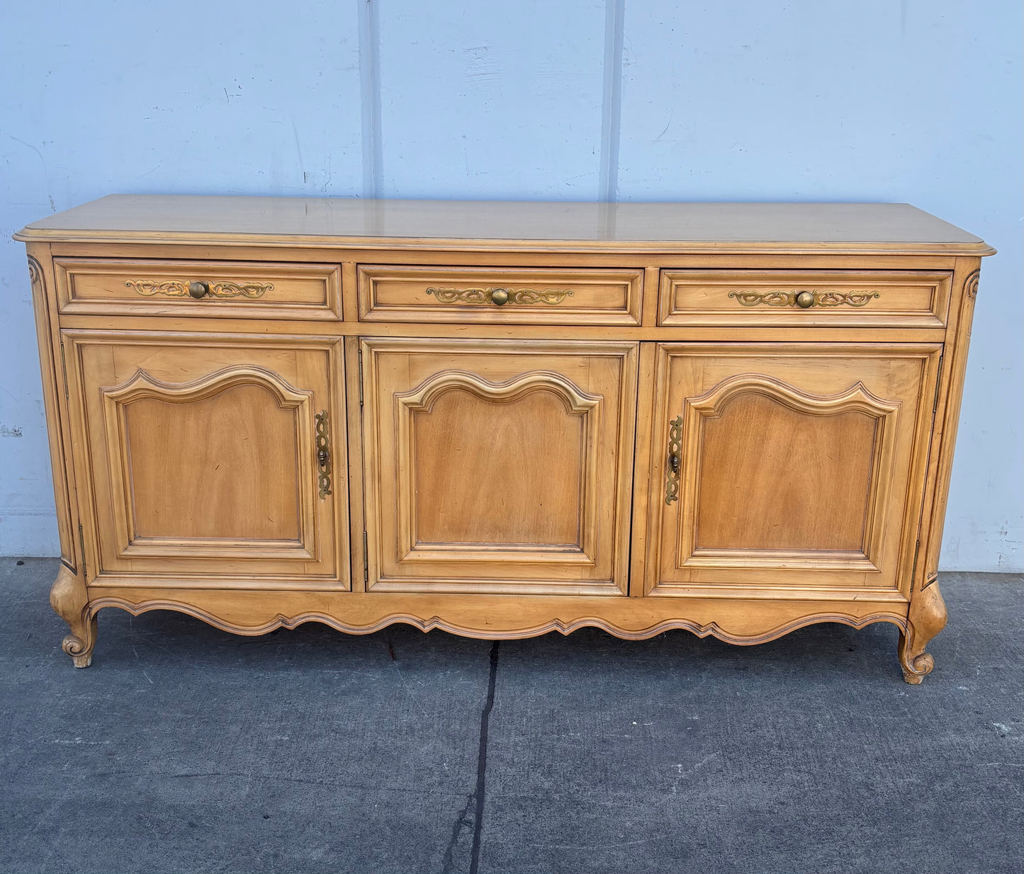 Metz made furniture Light wood sideboard/ buffet credenza dresser