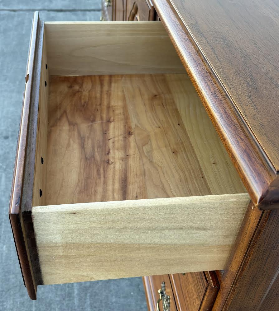 Thomasville Solid Wood Dresser / sideboard/ buffet