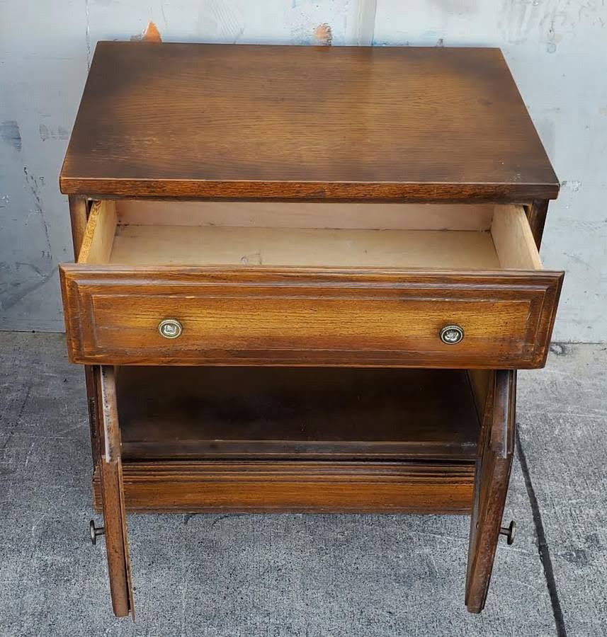 Dresser/tallboy and nightstand set