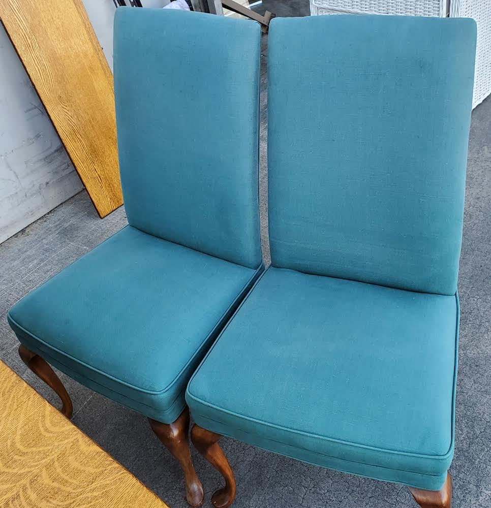 Dining Table with 4 blue chairs and 2 leaves