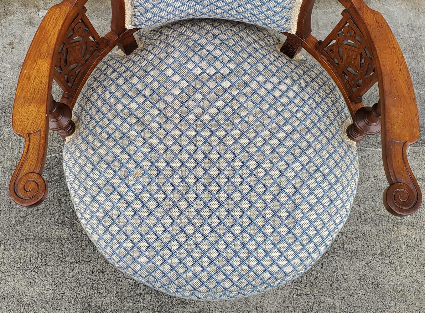 antique/vintage blue/white armchair