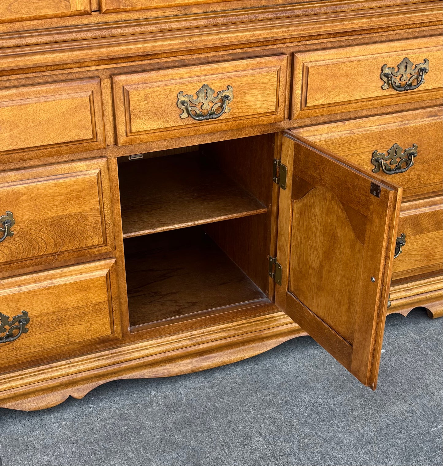 Solid Wood Hutch cabinet