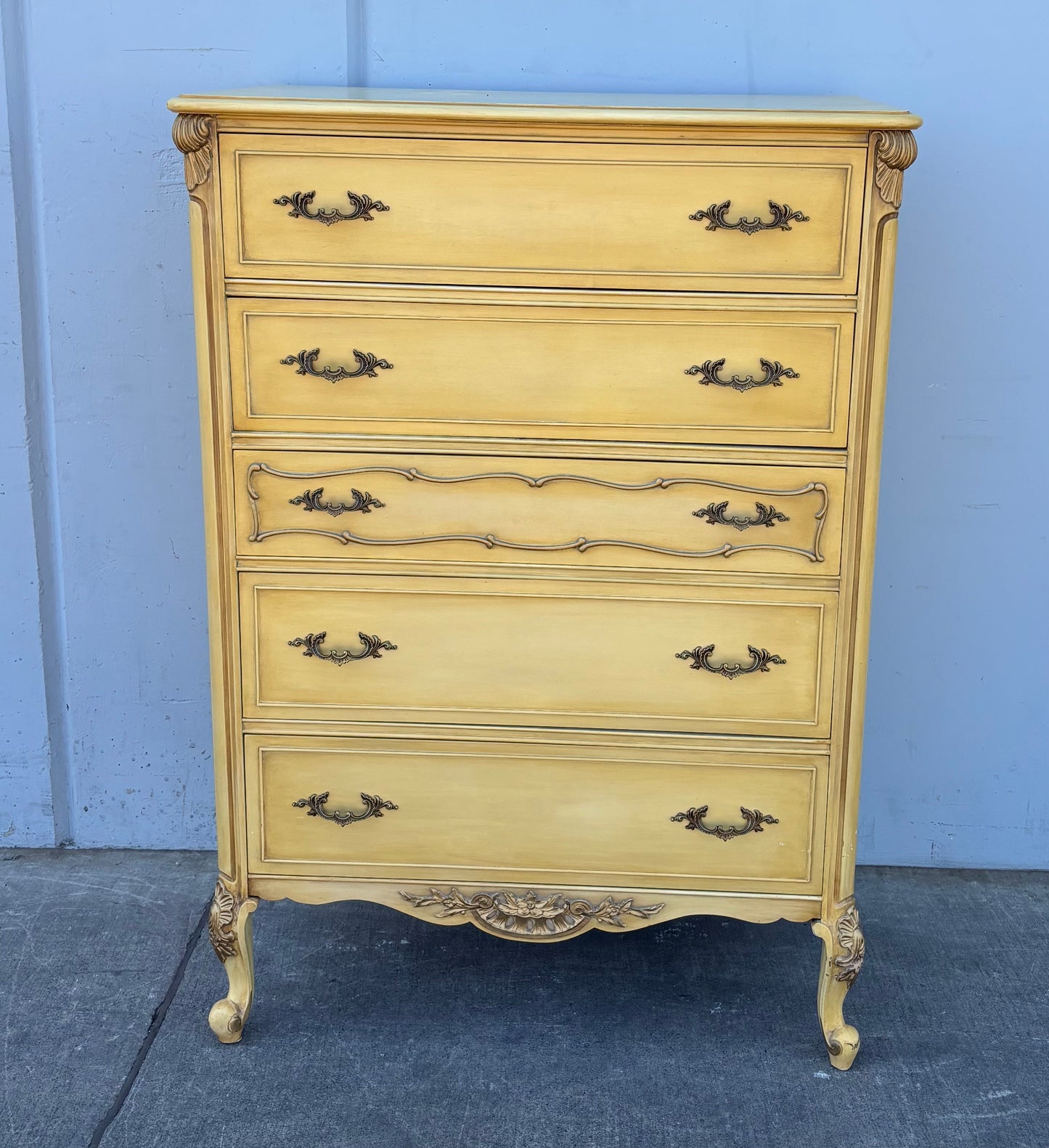 Off-white French style 5 drawer front chest