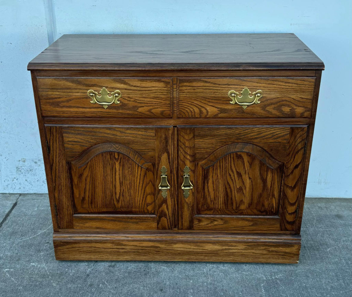 Vintage Knob Creek Oak Nightstand Pennsylvania house