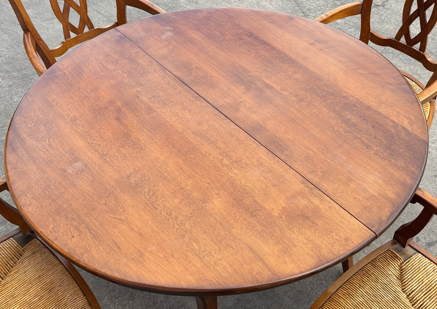 S. Cavallo inc. round table with 4 chairs wicker seats