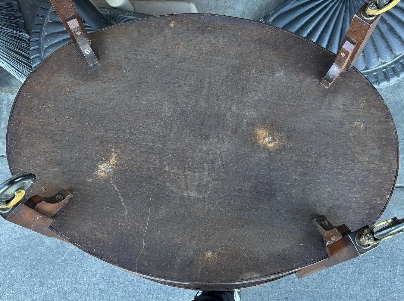 Antique Dark Wood Round 2-tier Bar Cart Teak Serving Trolley
