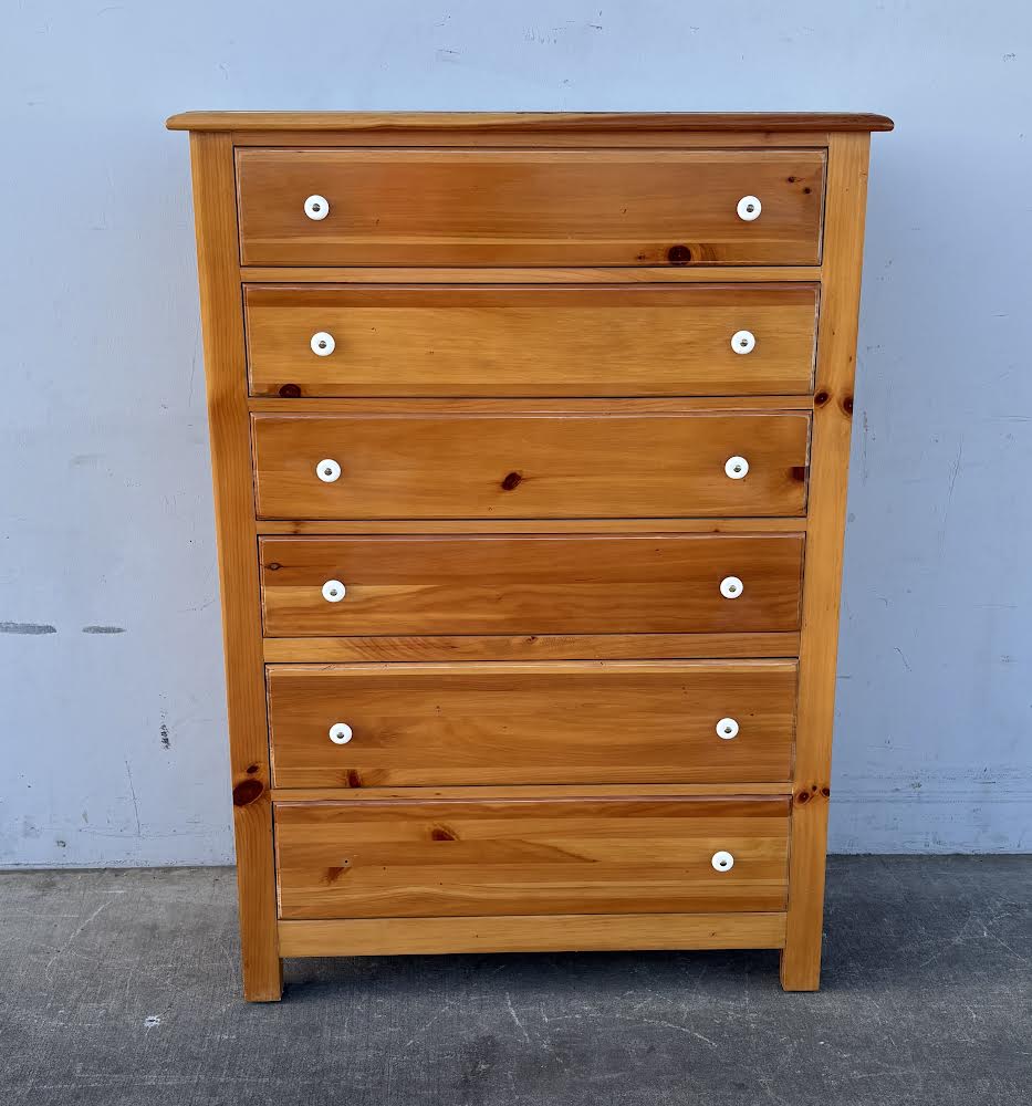 Southern Furniture 6-Drawer Pine Chest Dresser