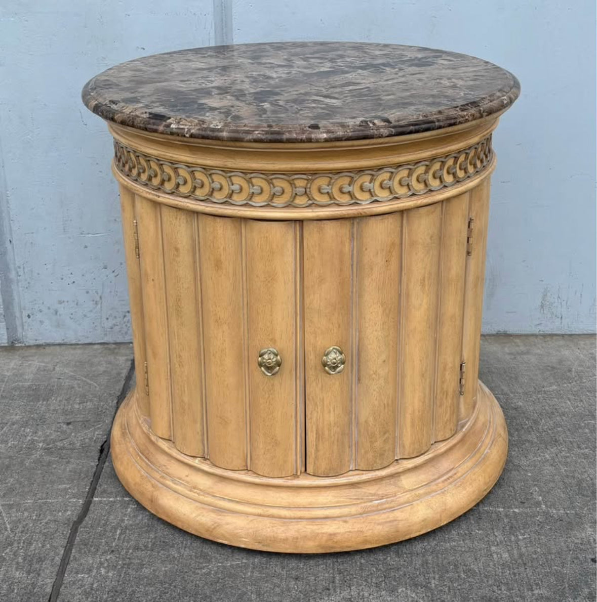 Cream Antiqued White Italian Neoclassical Tuscan Style Round Accent Storage End Table GraniteTop