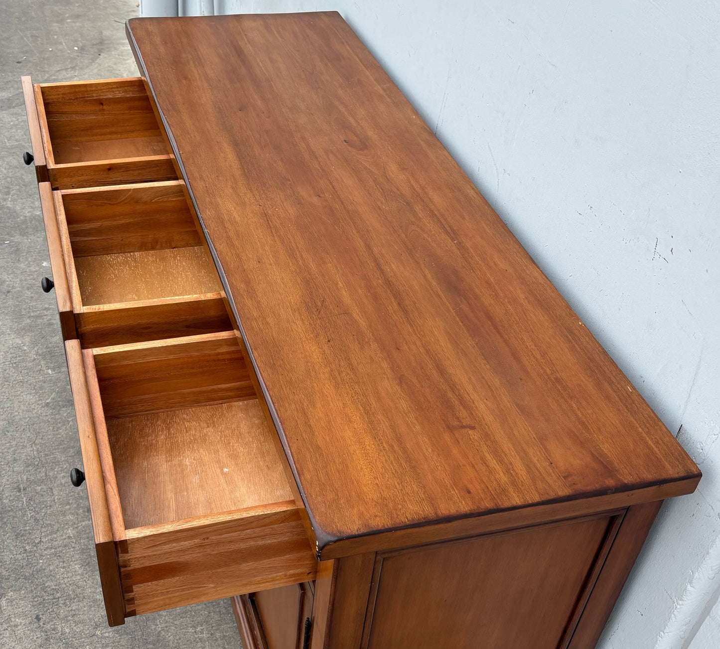 Sideboard/ buffet cabinet