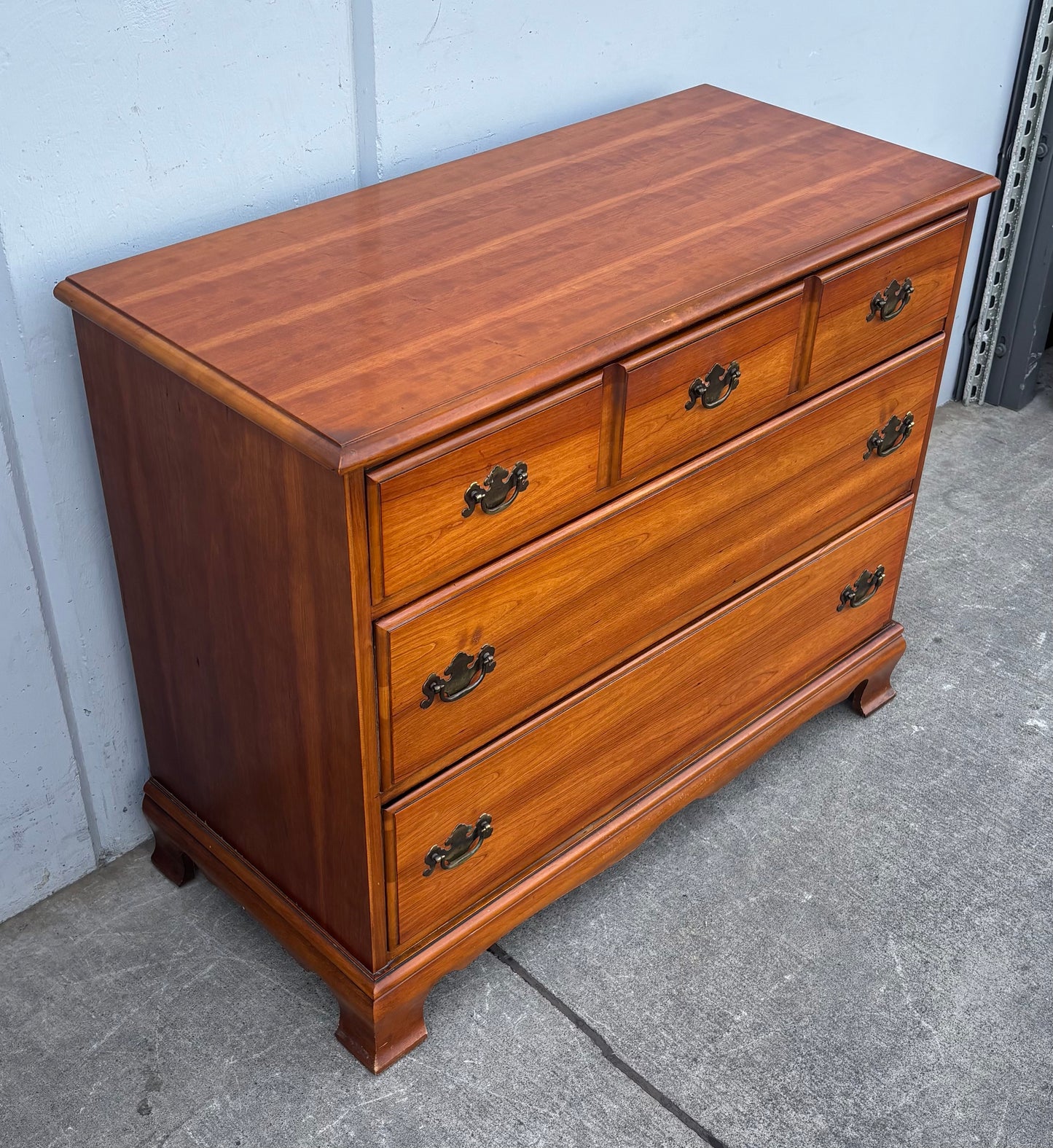 Dresser / sideboard storage cabinet