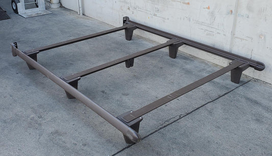Metal queen size bedframe