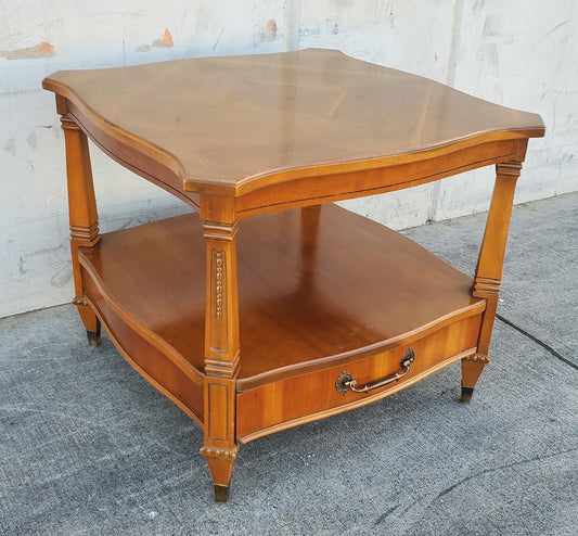 Light wood end/side table with drawer