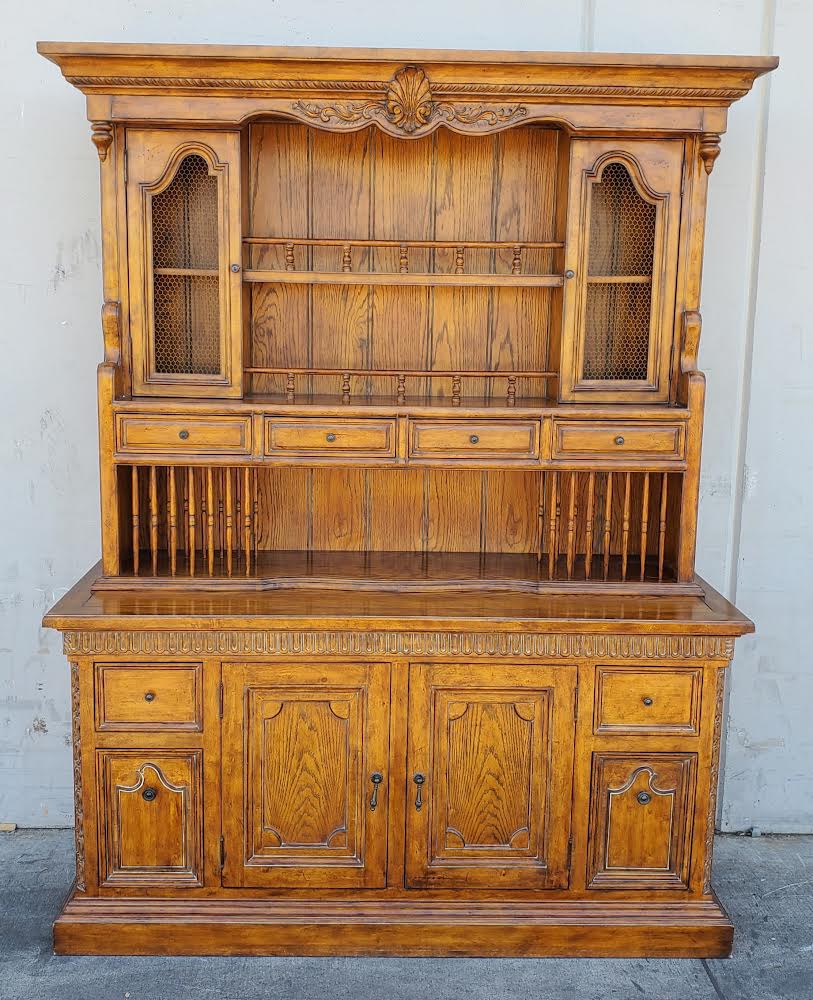Lexington sideboard/buffet hutch antique/vintage