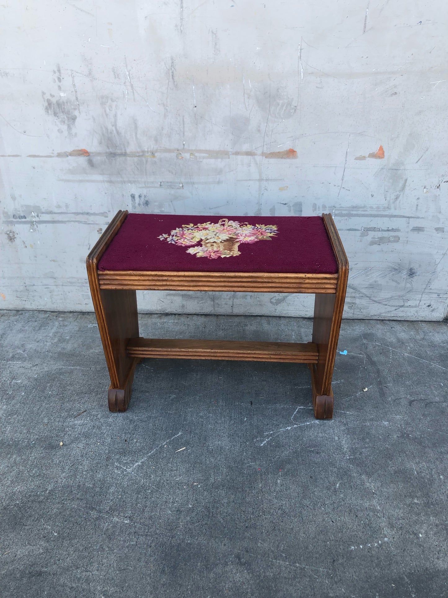 Lexington 2 red floral cushion side dining chairs and stool