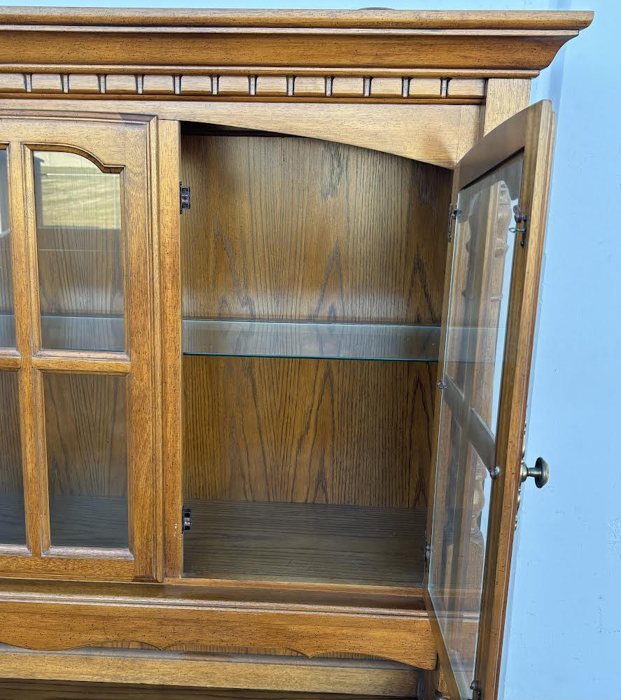 Dark Wood Hutch/China Cabinet