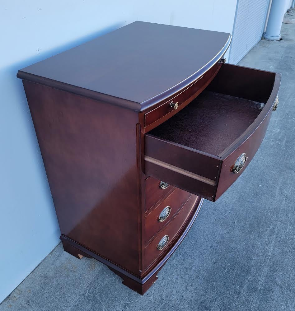 Dark wood mahogany Bombay style dresser/ chest of drawers/ nightstand with slide-out tray