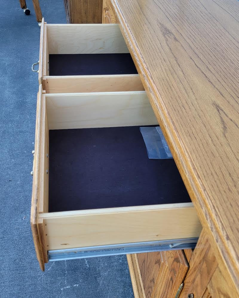 Light wood dresser/chest of drawers (1 available)