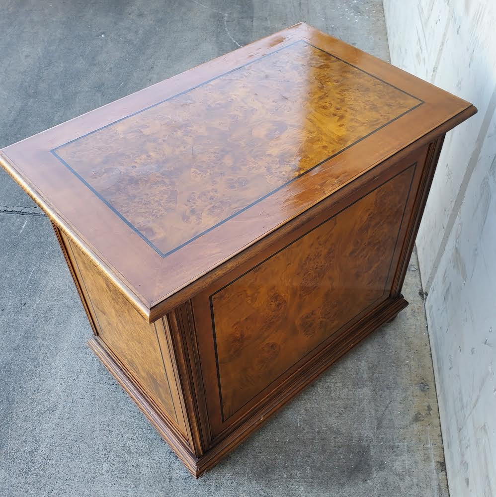 Italian nightstand/end/side table