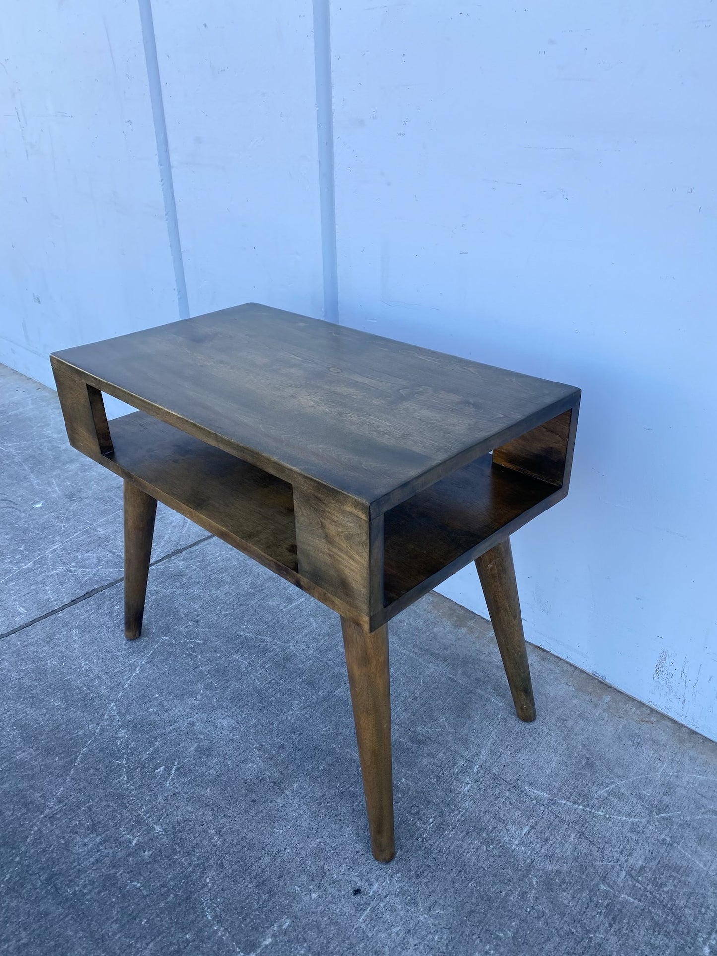 Conant ball furniture makers vintage/antique end/side table