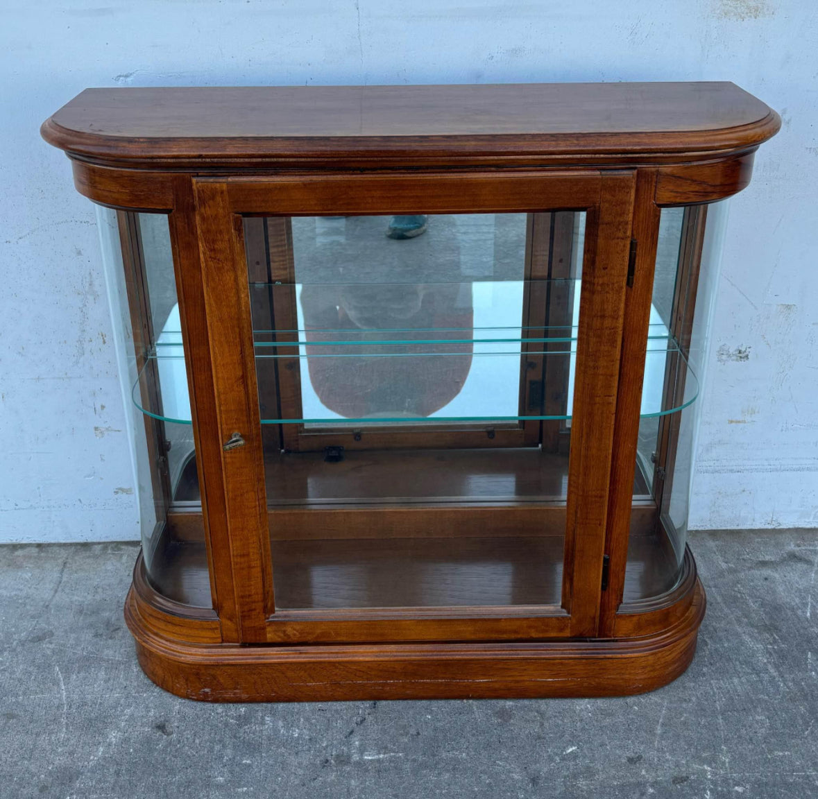 Pulaski Antique Mid Century Amboyna Wood Credenza with Mirror Back