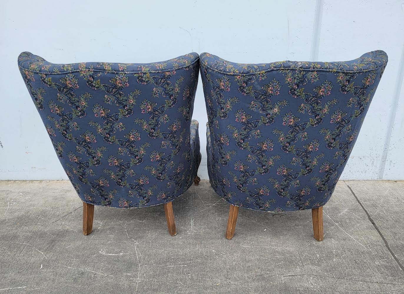 vintage/antique Queen Anne style wingback accent armchairs/chairs bergere blue floral (2)set