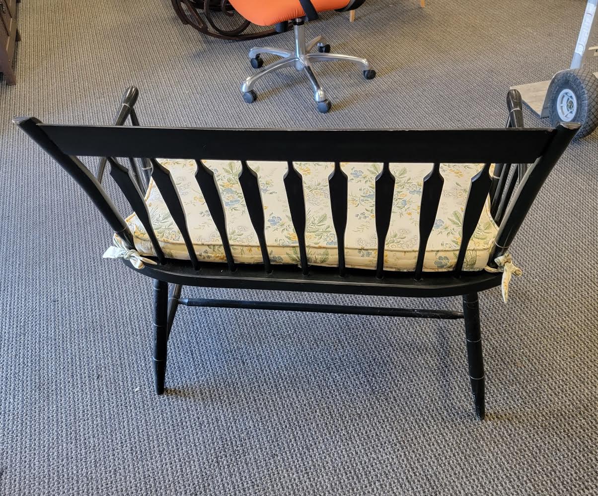 vintage settee Nichols & stone co. Black Hitchcock style bench floral cushion Stenciled Windsor