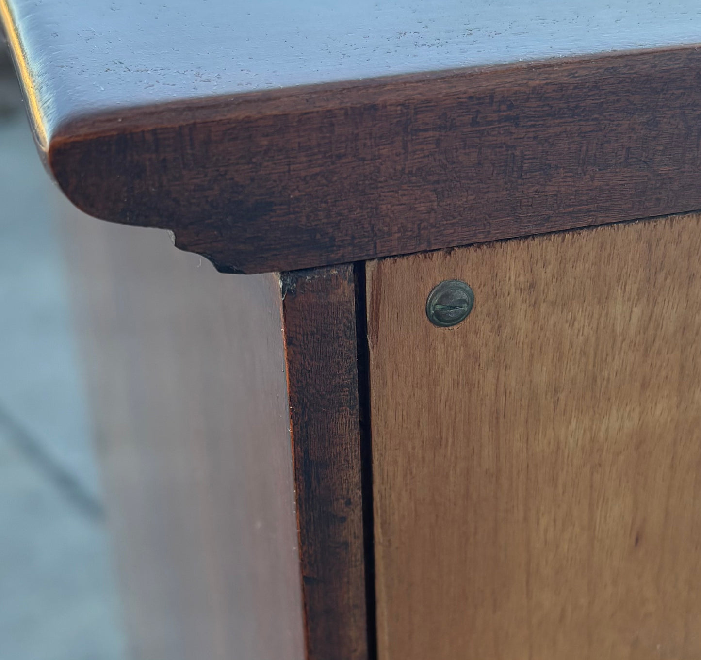 Master craftsmen sike s dresser / chest of drawers