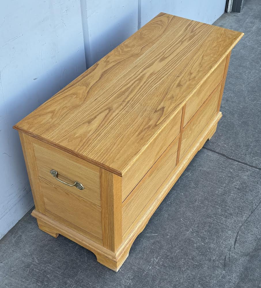 Vintage Wood Chest/trunk