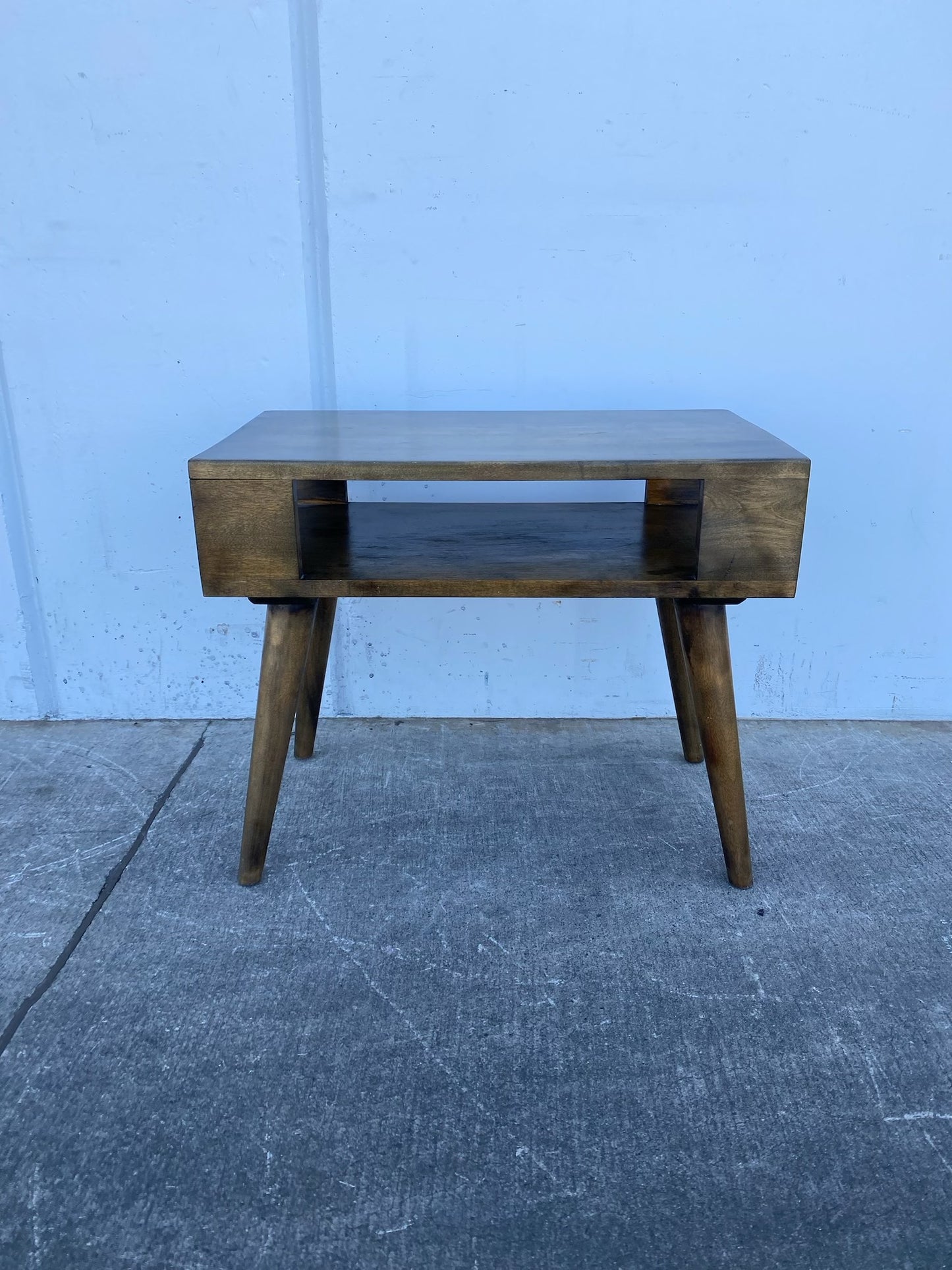 Conant ball furniture makers vintage/antique end/side table