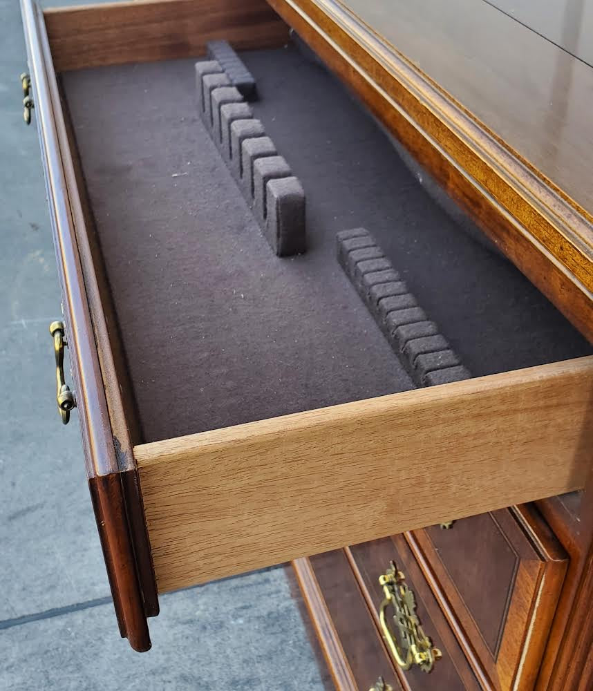 sideboard/buffet credenza cabinet Drexel style