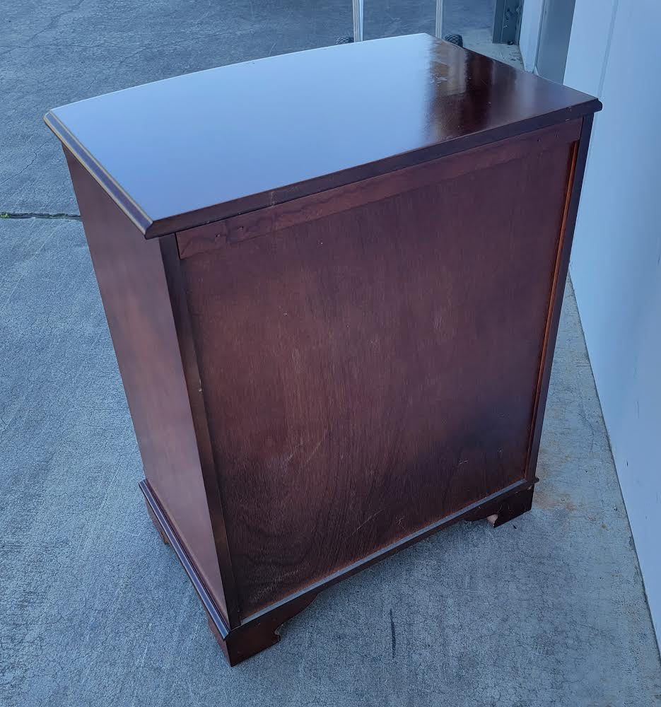 Dark wood mahogany Bombay style dresser/ chest of drawers/ nightstand with slide-out tray