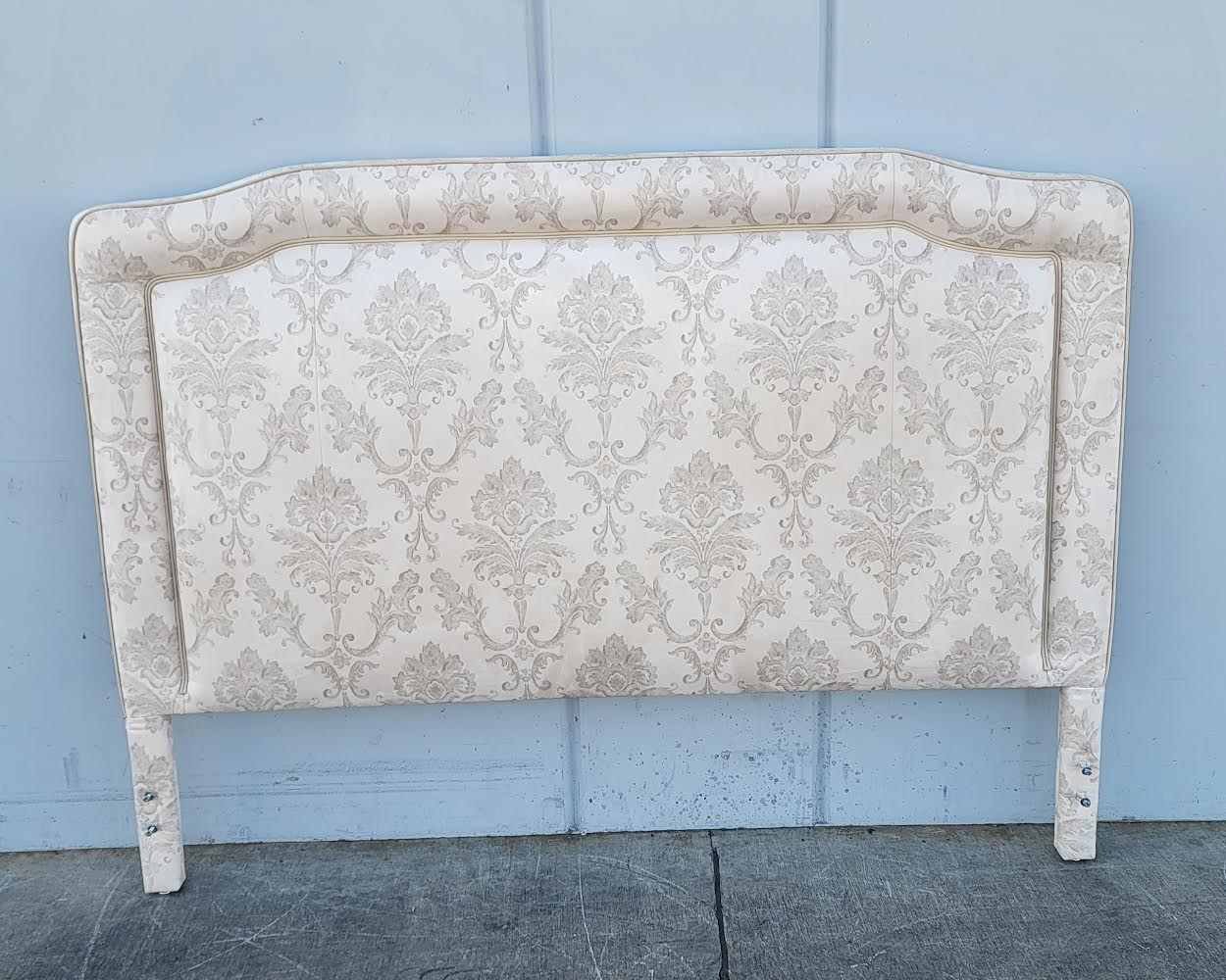 King size headboard white/cream floral