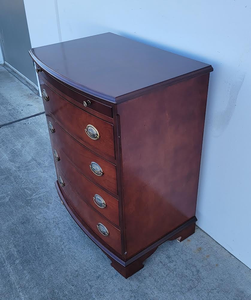 Dark wood mahogany Bombay style dresser/ chest of drawers/ nightstand with slide-out tray