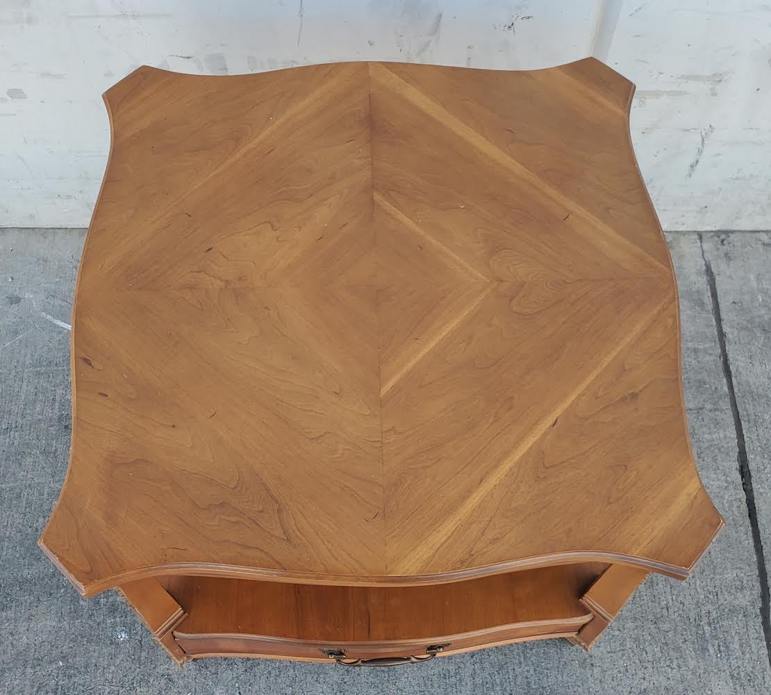 Light wood end/side table with drawer
