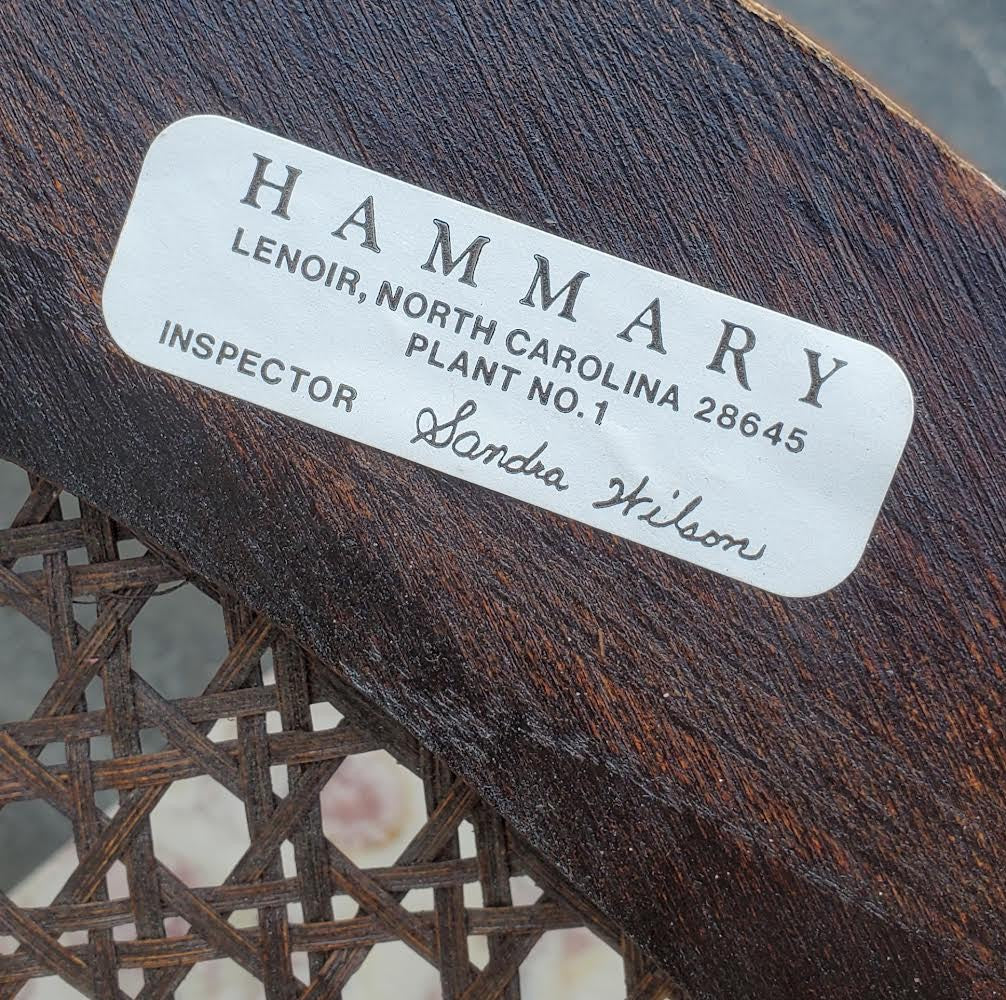 Hammary oval/round 2-tier coffee table glass top, rattan/wicker bottom