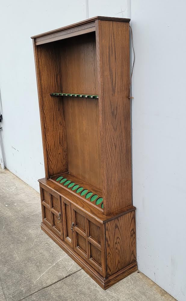 Gun display cabinet