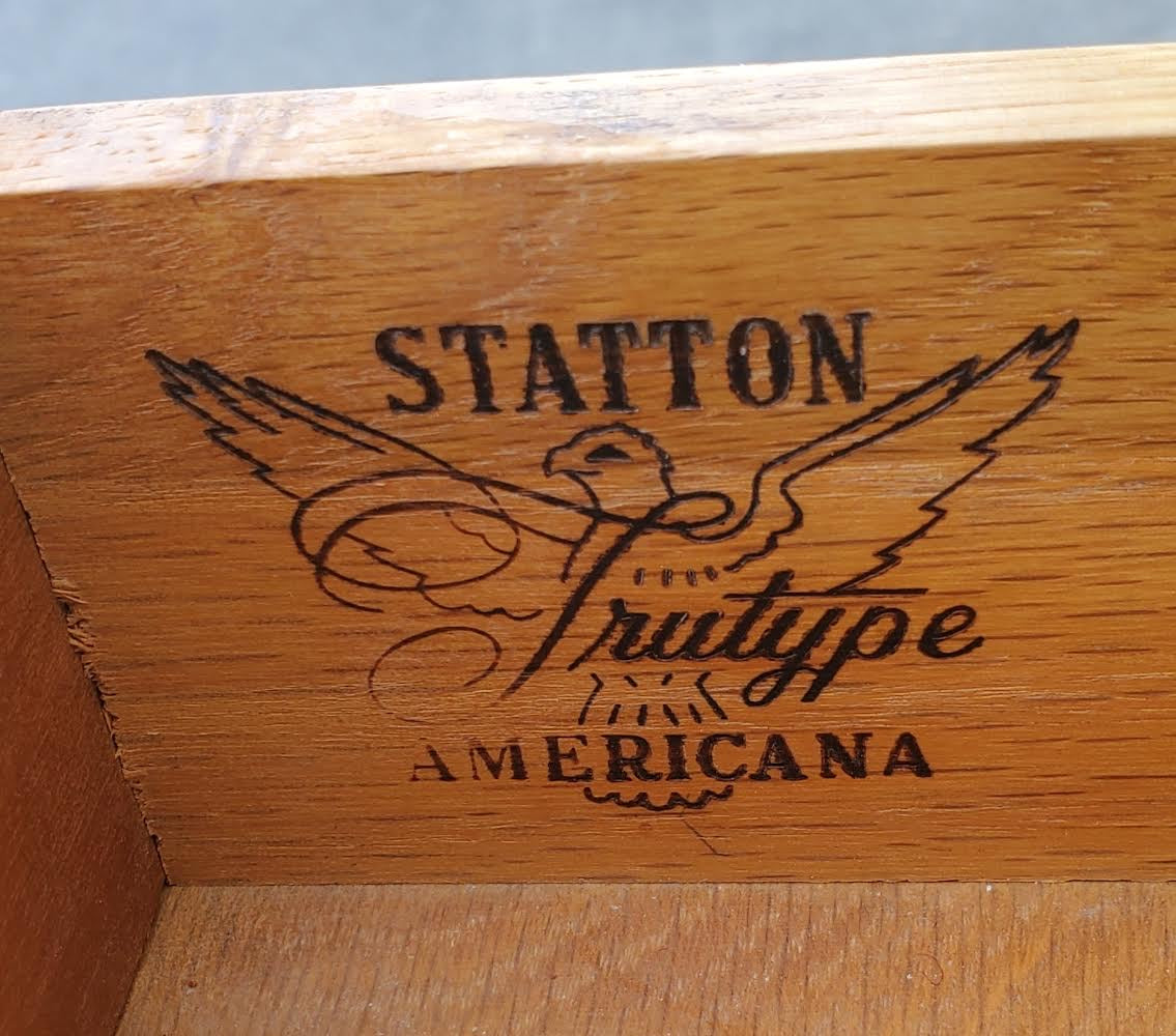 Statton trutype Americana end/side table cherry queen anne style