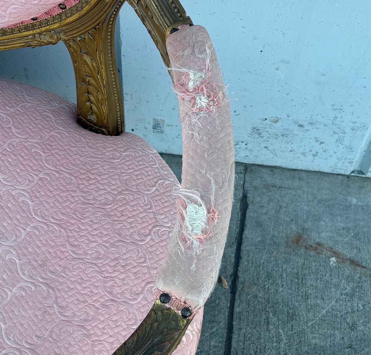 French Louis XVI style pink sofa carved