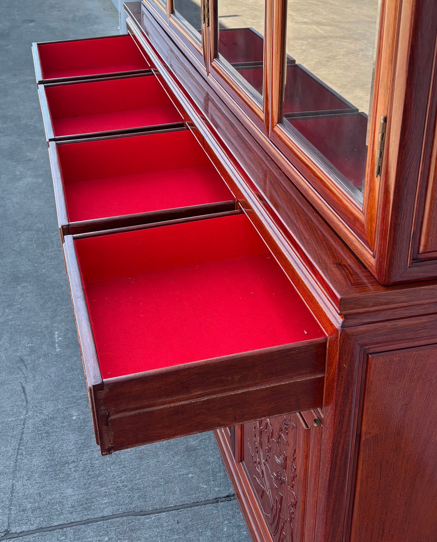 Rosewood Chinese 4 door Display Cabinet Hutch Glass
