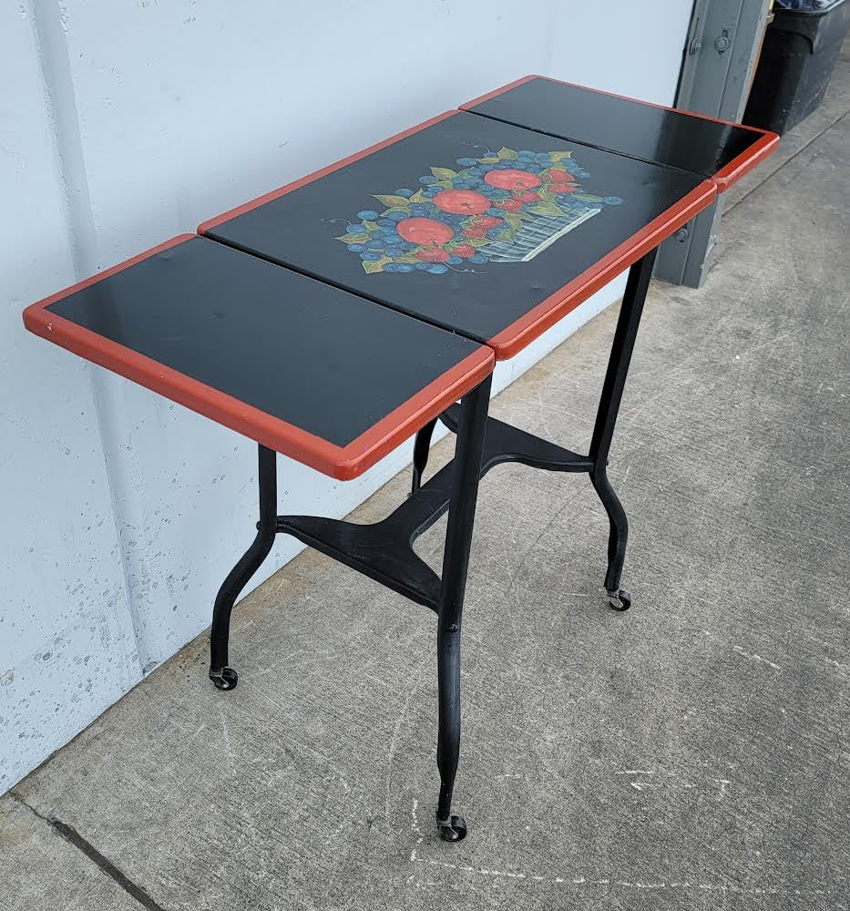 Restaurant deco table drop sides black