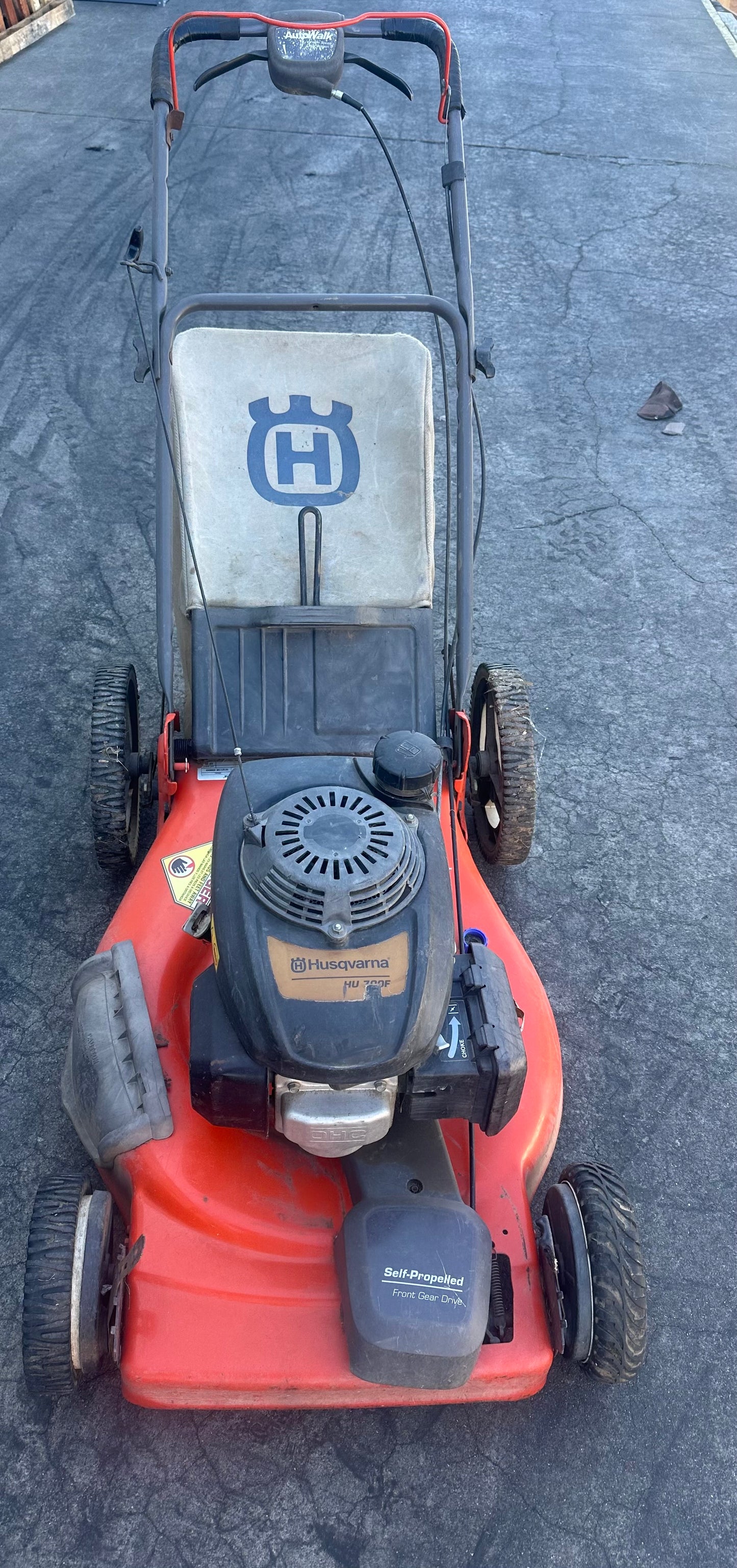Husqvarna Honda lawn mower 700F