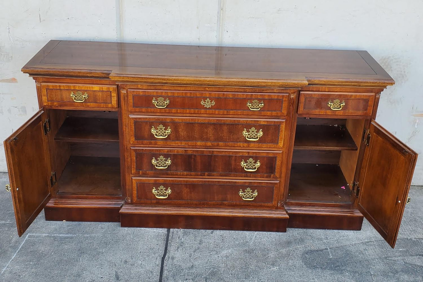 sideboard/buffet credenza cabinet Drexel style